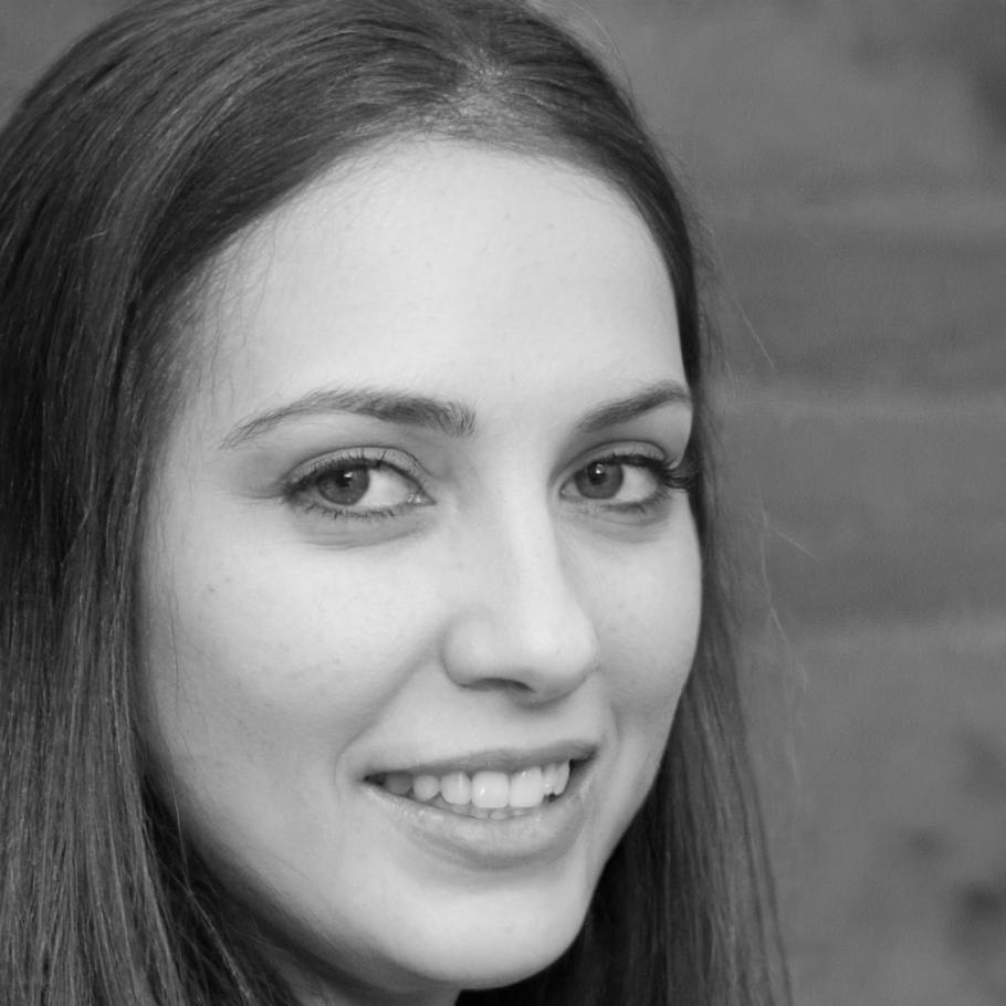 Freya Callahan, Lead Financial Content Specialist at kynoraveth